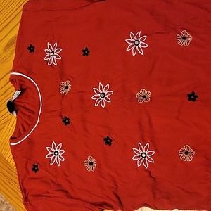 Vintage embroidered flower t-shirt